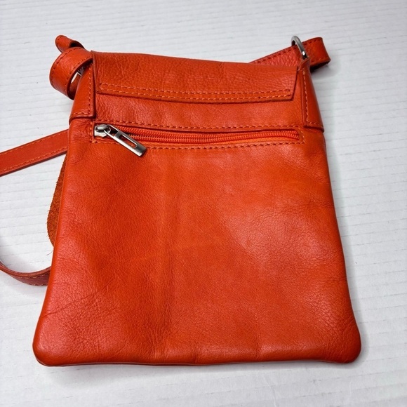 I MEDICI Orange Leather Crossbody Bag - Picture 7 of 8